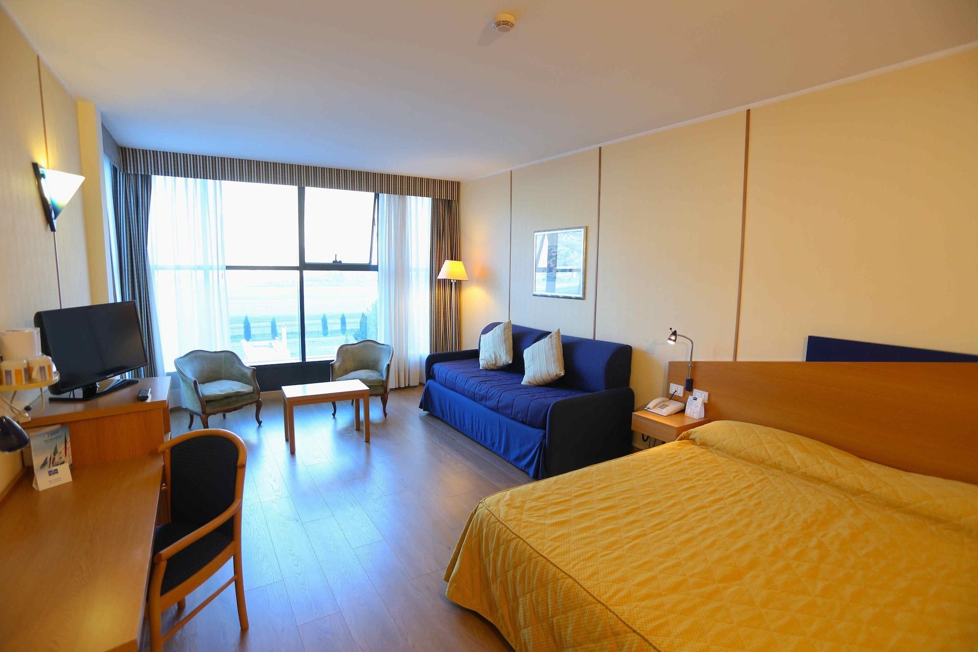 Hotel Express Aosta East Pollein Esterno foto