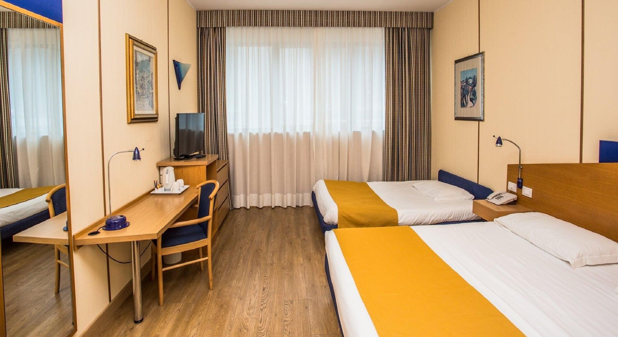 Hotel Express Aosta East Pollein Esterno foto