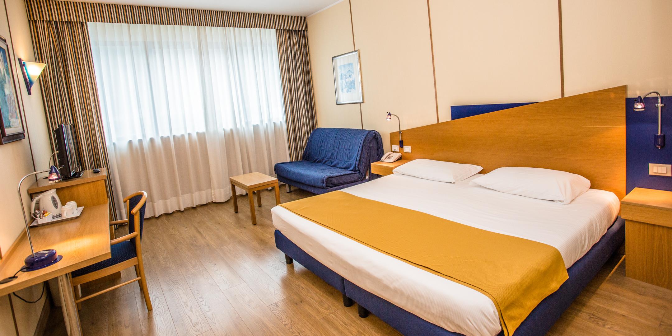 Hotel Express Aosta East Pollein Esterno foto