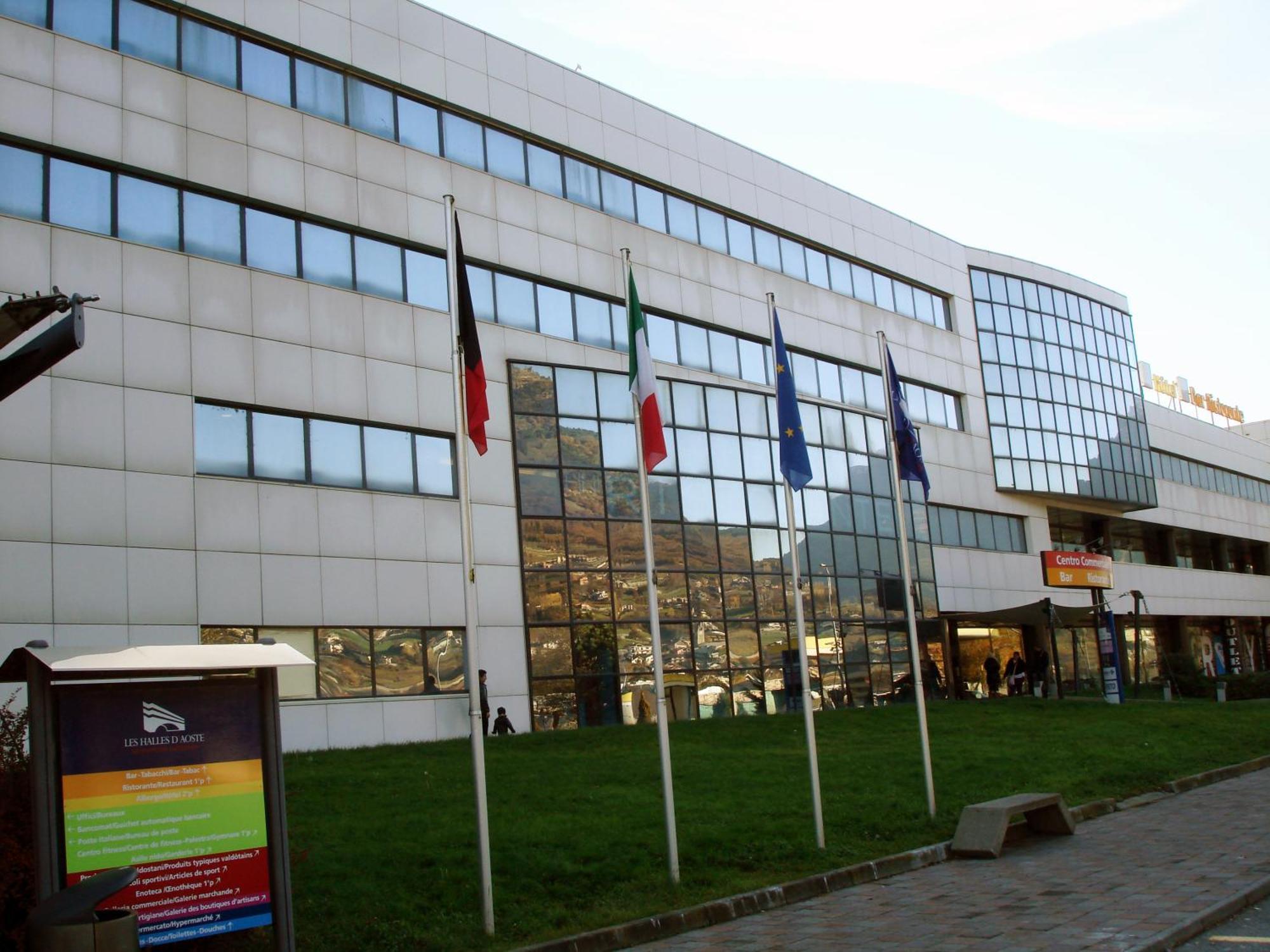 Hotel Express Aosta East Pollein Esterno foto