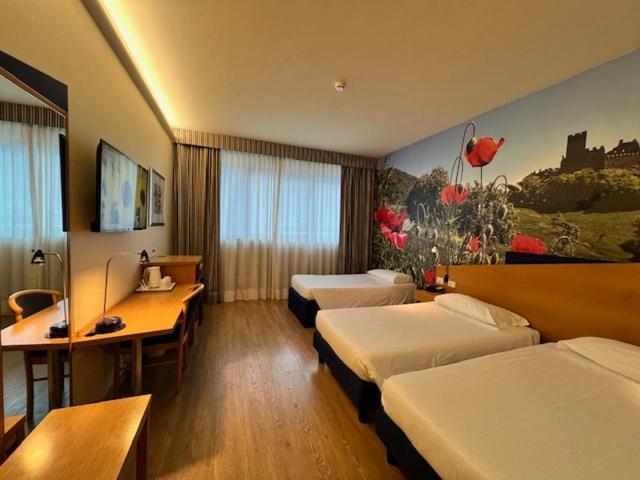Hotel Express Aosta East Pollein Esterno foto