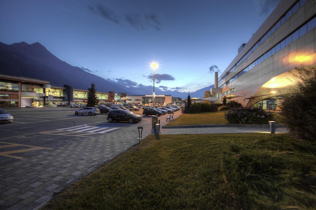 Hotel Express Aosta East Pollein Esterno foto